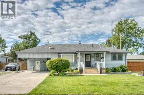 317 Parkside Drive Mcgregor ON N0R 1J0