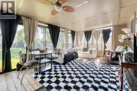 317 Parkside Drive Mcgregor ON N0R 1J0