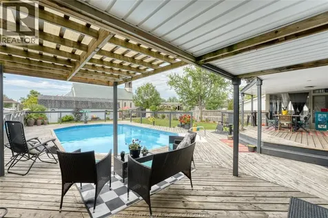 317 Parkside Drive Mcgregor ON N0R 1J0