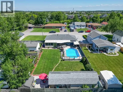 317 Parkside Drive Mcgregor ON N0R 1J0
