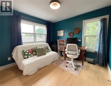 286 East 18th Street Hamilton ON L9A 4P6