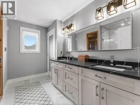1609 Harrison Street Lasalle ON N9H 0L7