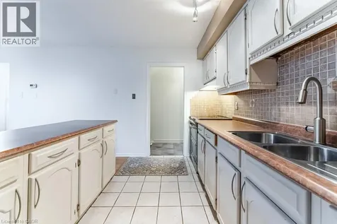 4042 Longmoor Drive Burlington ON L7L 1X2