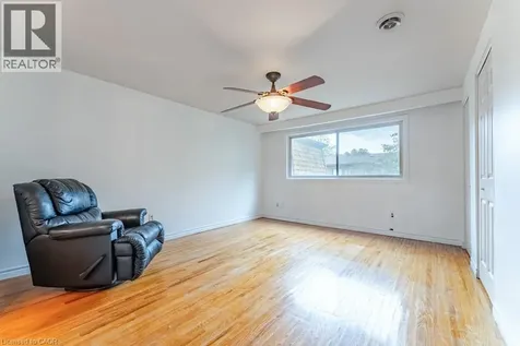 4042 Longmoor Drive Burlington ON L7L 1X2