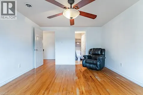4042 Longmoor Drive Burlington ON L7L 1X2