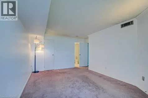 5 Rowntree Road Toronto ON M9V 5G9