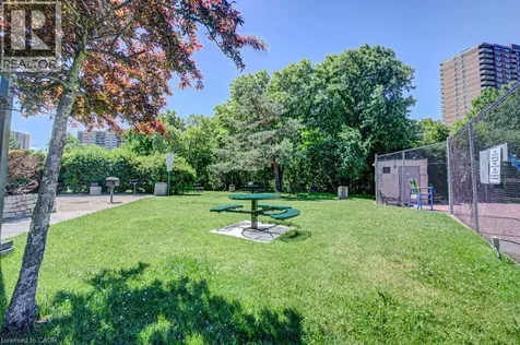 5 Rowntree Road Toronto ON M9V 5G9