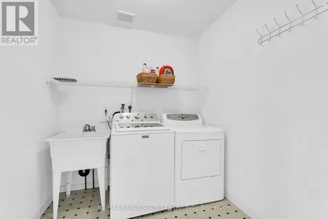 9 Settlers Road Orangeville ON L9W 5E3