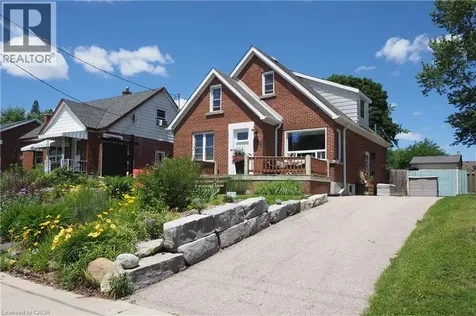 784 Elizabeth Street Kitchener ON N2H 6H5