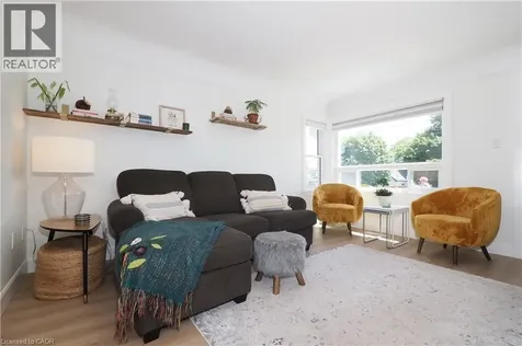 784 Elizabeth Street Kitchener ON N2H 6H5