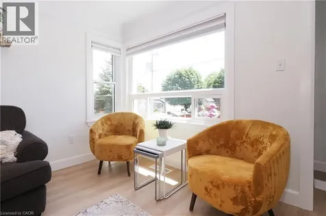 784 Elizabeth Street Kitchener ON N2H 6H5