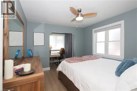 784 Elizabeth Street Kitchener ON N2H 6H5