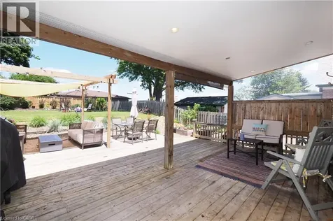 784 Elizabeth Street Kitchener ON N2H 6H5