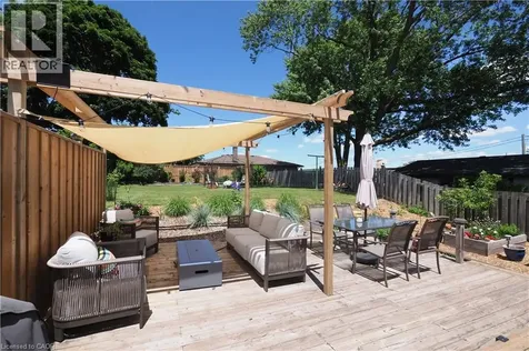 784 Elizabeth Street Kitchener ON N2H 6H5