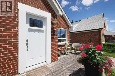 784 Elizabeth Street Kitchener ON N2H 6H5