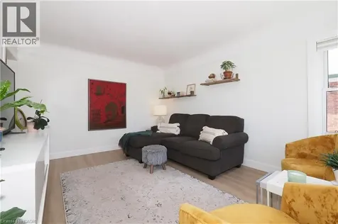 784 Elizabeth Street Kitchener ON N2H 6H5