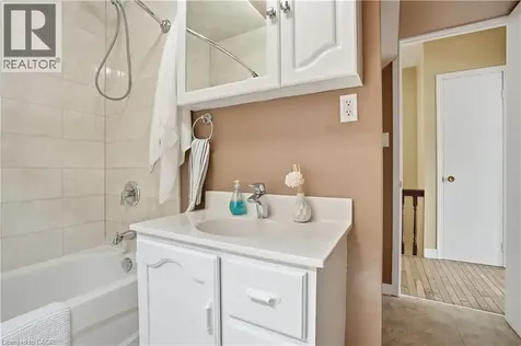 19 Huntley Street Hamilton ON L8L 5X8