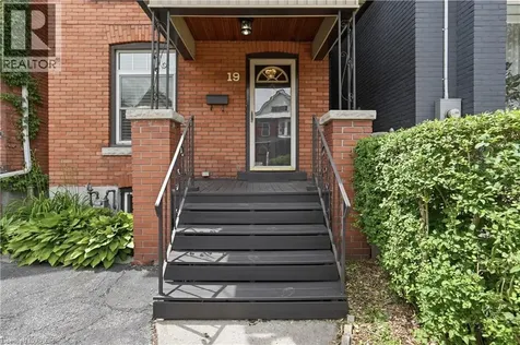19 Huntley Street Hamilton ON L8L 5X8