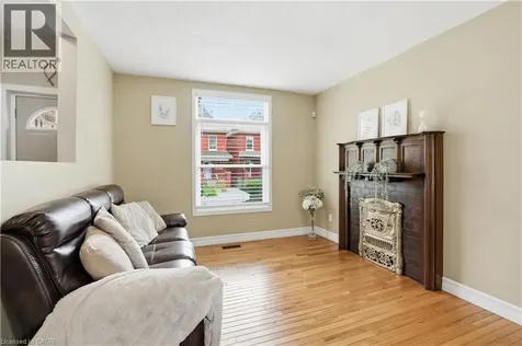 19 Huntley Street Hamilton ON L8L 5X8