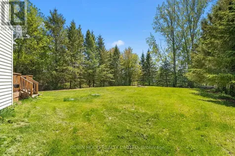 121 Porcupine Trail Ottawa ON K0A 1T0
