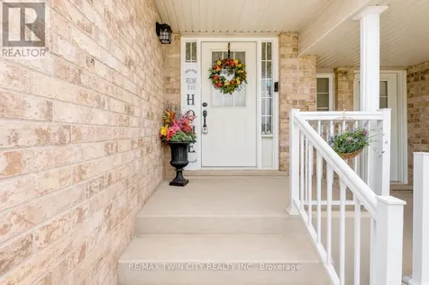 235 Red Clover Court Kitchener ON N2E 4J5