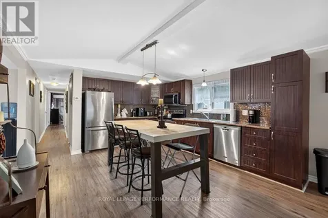 1039 Vista Barrett Private Ottawa ON K4P 1C8