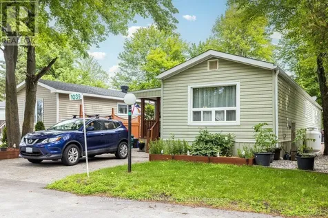 1039 Vista Barrett Private Ottawa ON K4P 1C8
