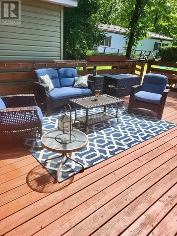 1039 Vista Barrett Private Ottawa ON K4P 1C8