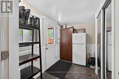 1039 Vista Barrett Private Ottawa ON K4P 1C8