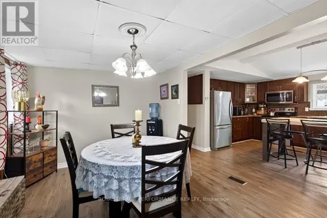 1039 Vista Barrett Private Ottawa ON K4P 1C8