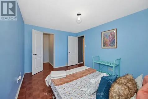 35 Benlea Drive Ottawa ON K2G 4A3