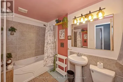35 Benlea Drive Ottawa ON K2G 4A3