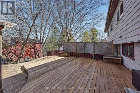 35 Benlea Drive Ottawa ON K2G 4A3