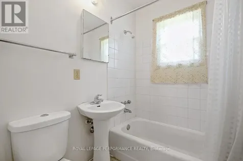 535 Dunbrack Street Ottawa ON K1K 1J4