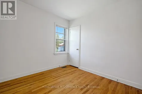 535 Dunbrack Street Ottawa ON K1K 1J4