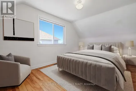 535 Dunbrack Street Ottawa ON K1K 1J4