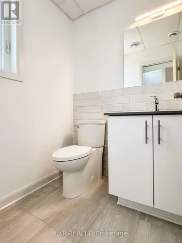 25 Fair Oaks Crescent Ottawa ON K2G 4W6