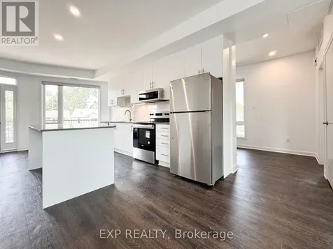 25 Fair Oaks Crescent Ottawa ON K2G 4W6