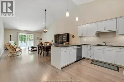 2526 Olive Road Windsor ON N8T 1E7
