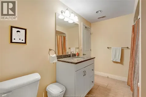 2526 Olive Road Windsor ON N8T 1E7