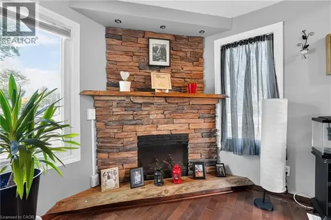 503 John Street Dunnville ON N1A 2R3