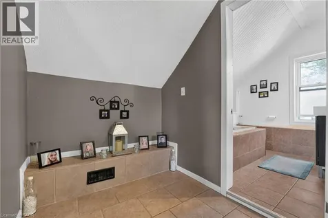 503 John Street Dunnville ON N1A 2R3