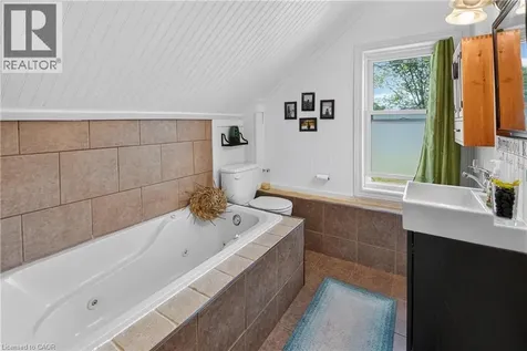 503 John Street Dunnville ON N1A 2R3