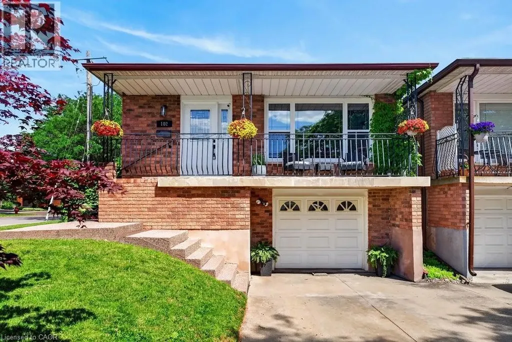 102 Birchlawn Drive Stoney Creek ON L8G 4B7