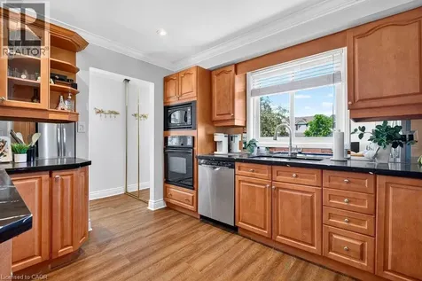 102 Birchlawn Drive Stoney Creek ON L8G 4B7