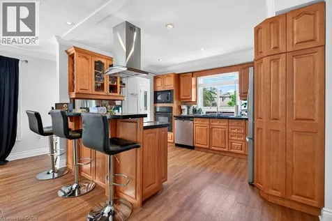 102 Birchlawn Drive Stoney Creek ON L8G 4B7