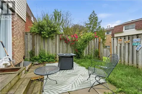 11 Harrisford Street Hamilton ON L8K 6L7