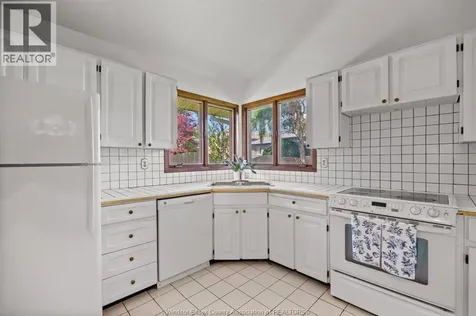 3770 Huntington Windsor ON N9E 3W8