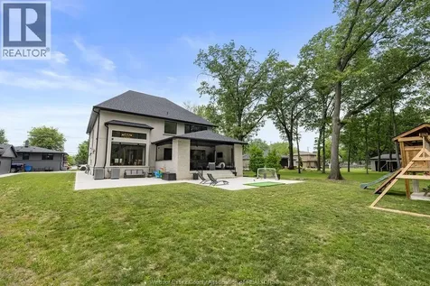 2490 Todd Lane Lasalle ON N9H 1K5