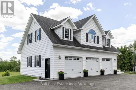 734 Tara Road Selwyn ON K0L 1T0